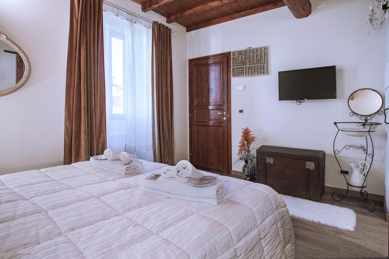 Il Castagno Bed & Breakfast Castiglione dei Pepoli Exterior photo